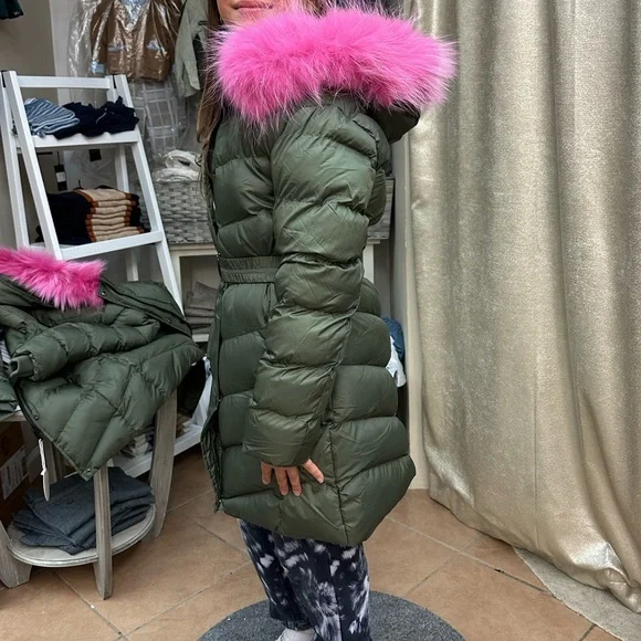 Sold out - Picture 2 of 2